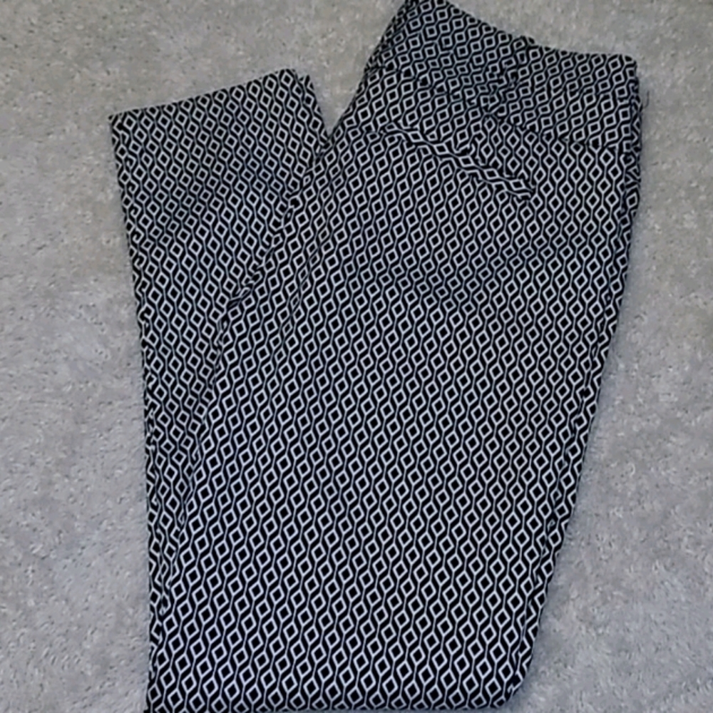 Candies Marilyn ankle dress pants.